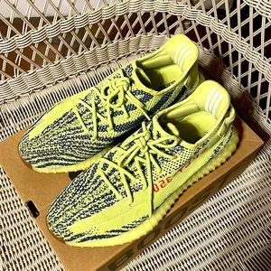 Yeezy boost  350 by Adidas / Kanye